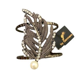 Gennaro Pearl Leaf Silver Cuff Bracelet